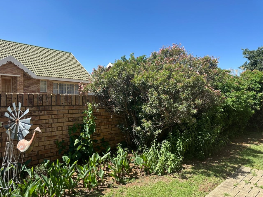 To Let 3 Bedroom Property for Rent in Groenvlei Sh Free State